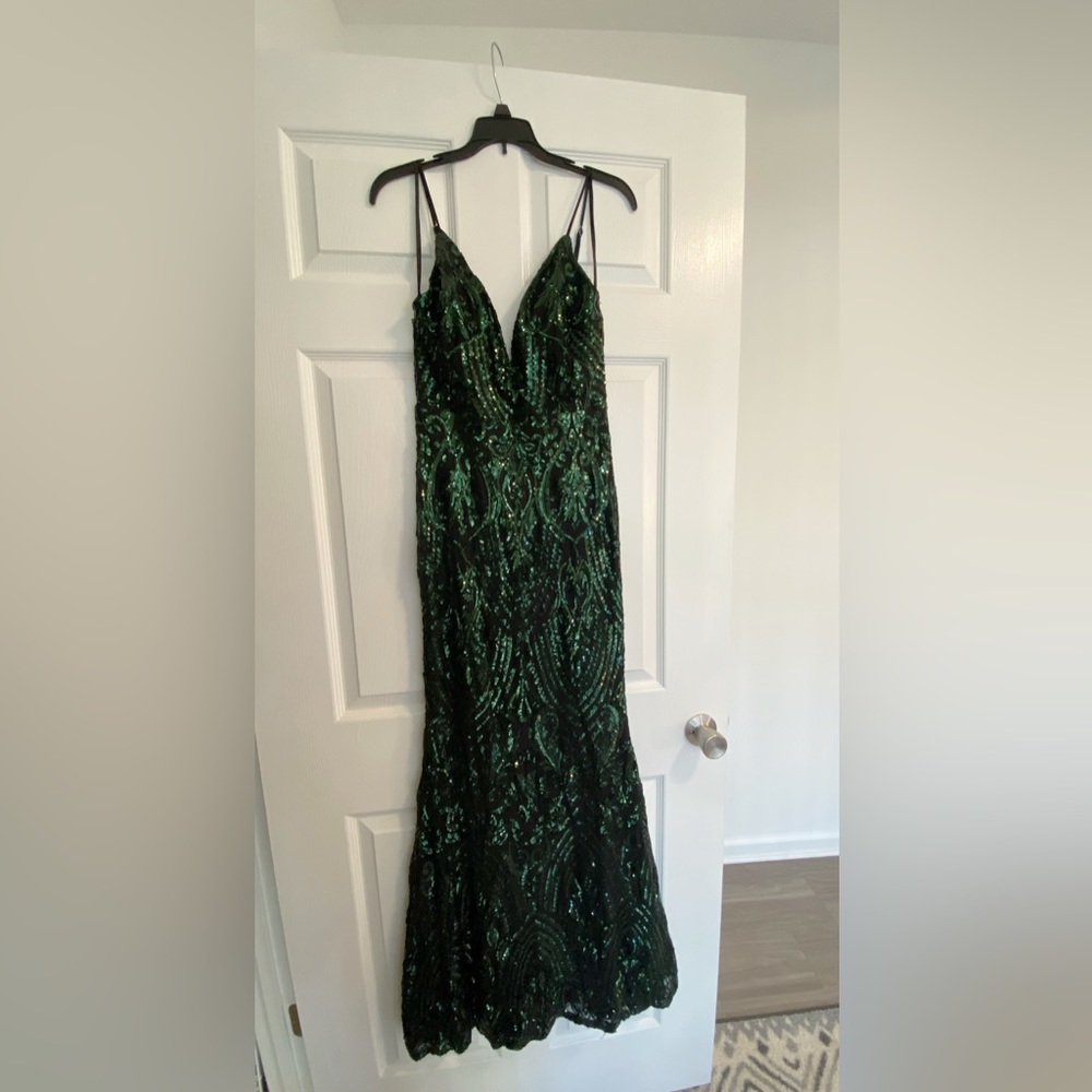 Windsor. Green sequin gown. Size Large.